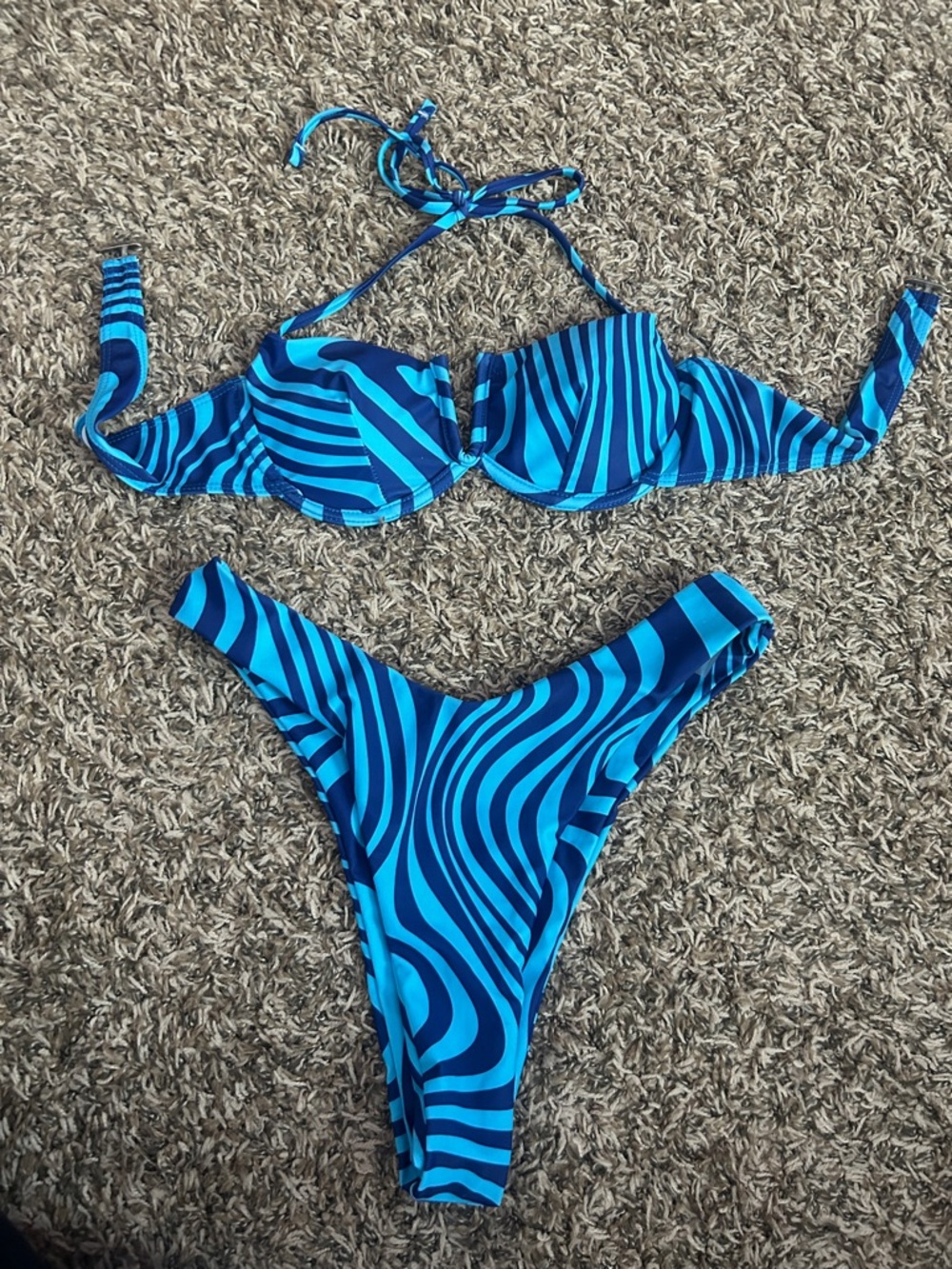 SHEIN Blue & Teal Wave Underwire Bikini Set